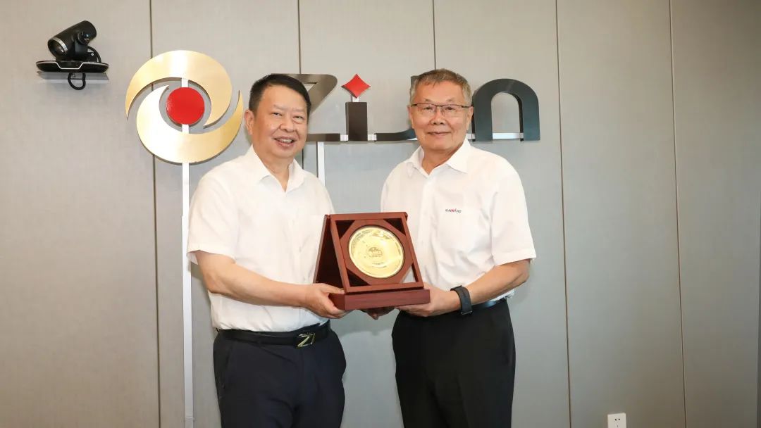 理想成就未來！何清華受邀赴世界500強(qiáng)企業(yè)紫金礦業(yè)集團(tuán)作專題講座