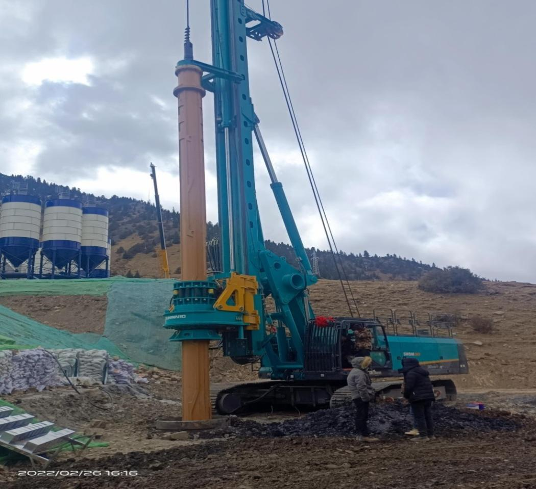 決戰(zhàn)“世界之巔”！山河智能旋挖鉆機(jī)實(shí)力助建川藏鐵路