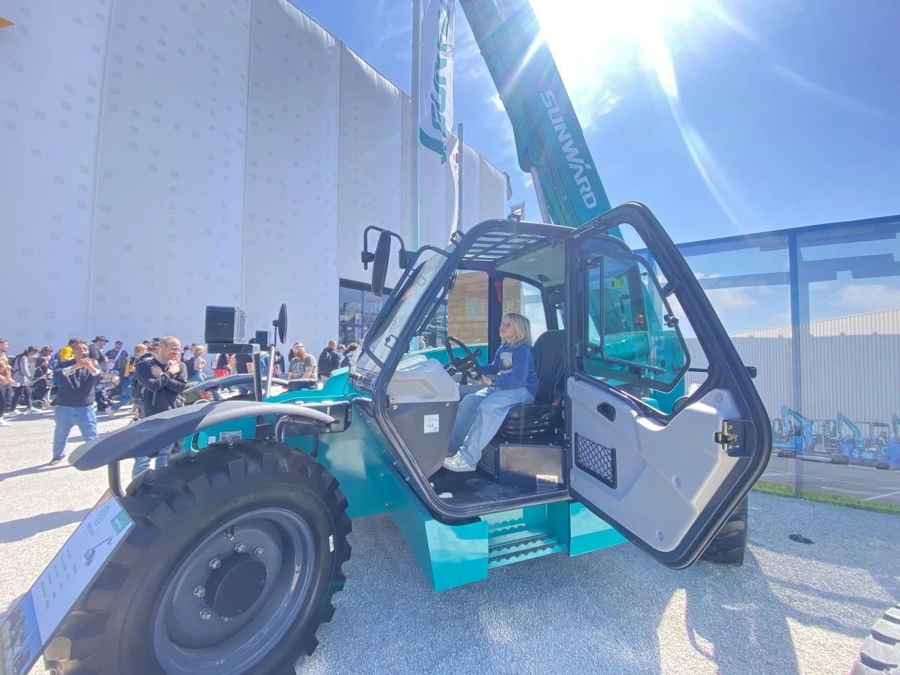 山河智能高空機械閃耀Bauma 2025！ 新能源技術(shù)與創(chuàng)新產(chǎn)品獲全球矚目