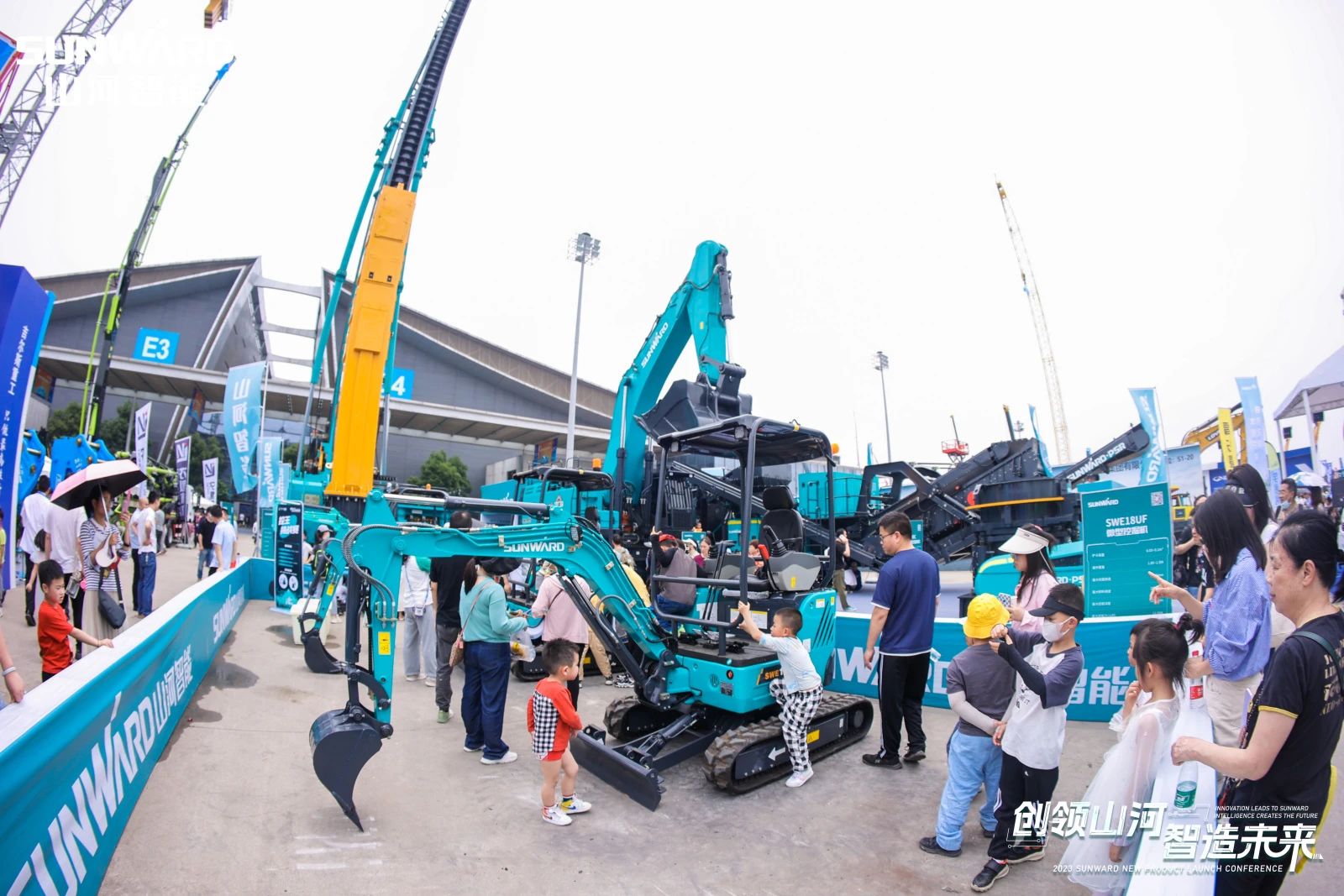 2025 CICEE | 山河智能歷屆長(zhǎng)沙展高光回顧！再啟新篇，邀您共赴創(chuàng)新之約！